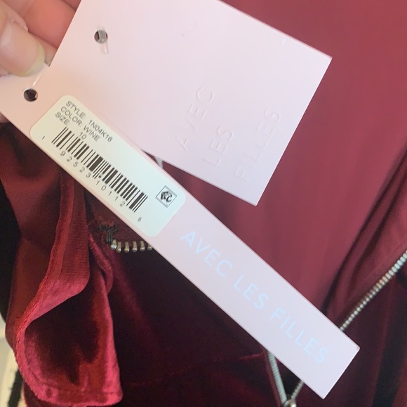 ♥️ Avec Les Filles Cropped Velvet Wine Jumpsuit ♥️ - Picture 8 of 10